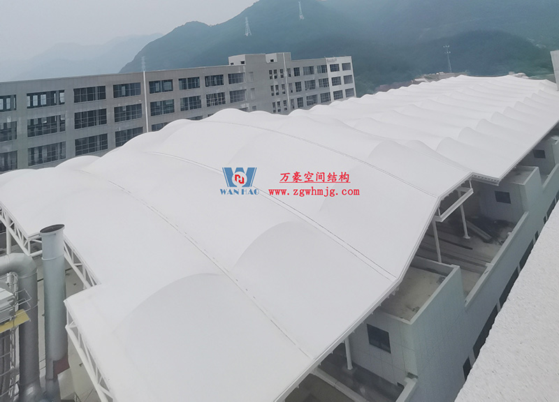 浙江真愛毯業(yè)科技有限公司廠房三屋面膜結(jié)構(gòu)工程完工大吉！