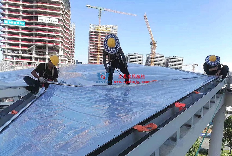 縱使烈日炎炎，腳步從未止歇！海南這個ETFE氣枕膜項目施工進度有最新消息