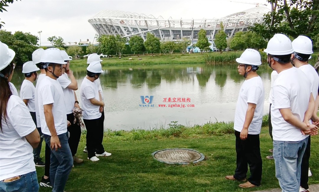 標(biāo)桿引領(lǐng)，智啟未來——萬豪集團(tuán)營銷、設(shè)計(jì)與技術(shù)骨干共赴無錫奧體中心，現(xiàn)場觀摩學(xué)習(xí)解鎖“創(chuàng)新密碼”